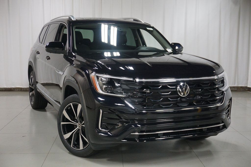 2026 Volkswagen Atlas SEL Premium R-Line photo 3