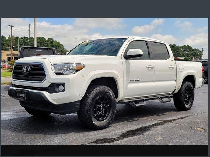 2019 Toyota Tacoma SR5 photo 4