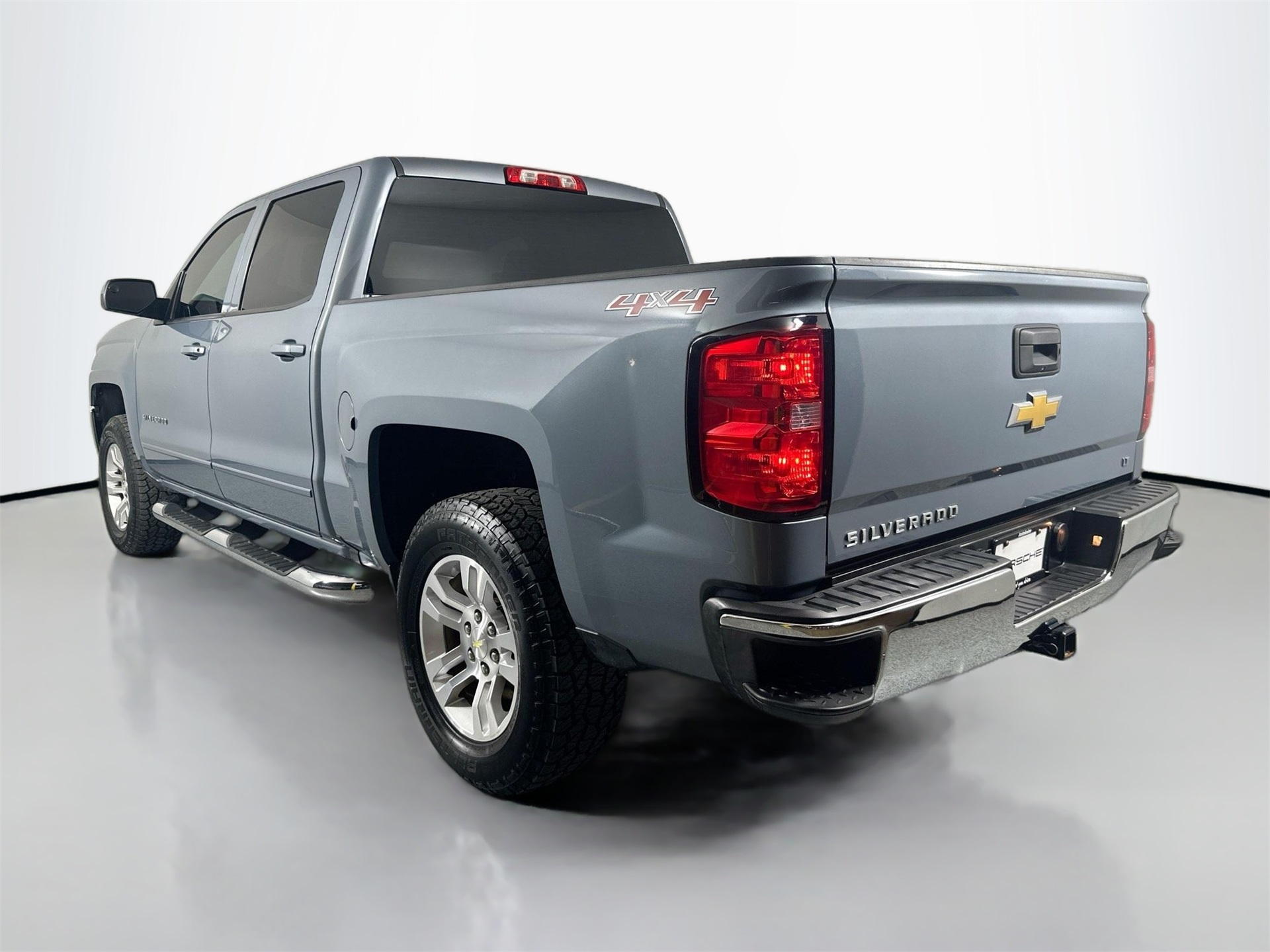 2016 Chevrolet Silverado 1500 LT photo 3