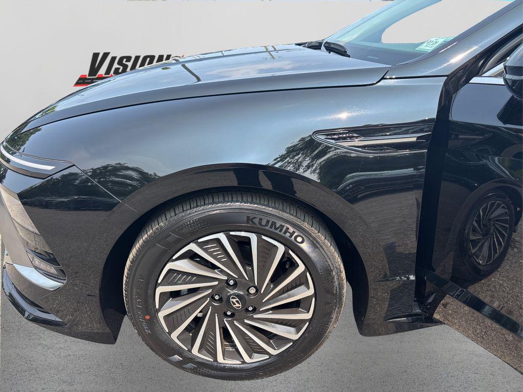 2024 Hyundai Sonata Hybrid SEL photo 9