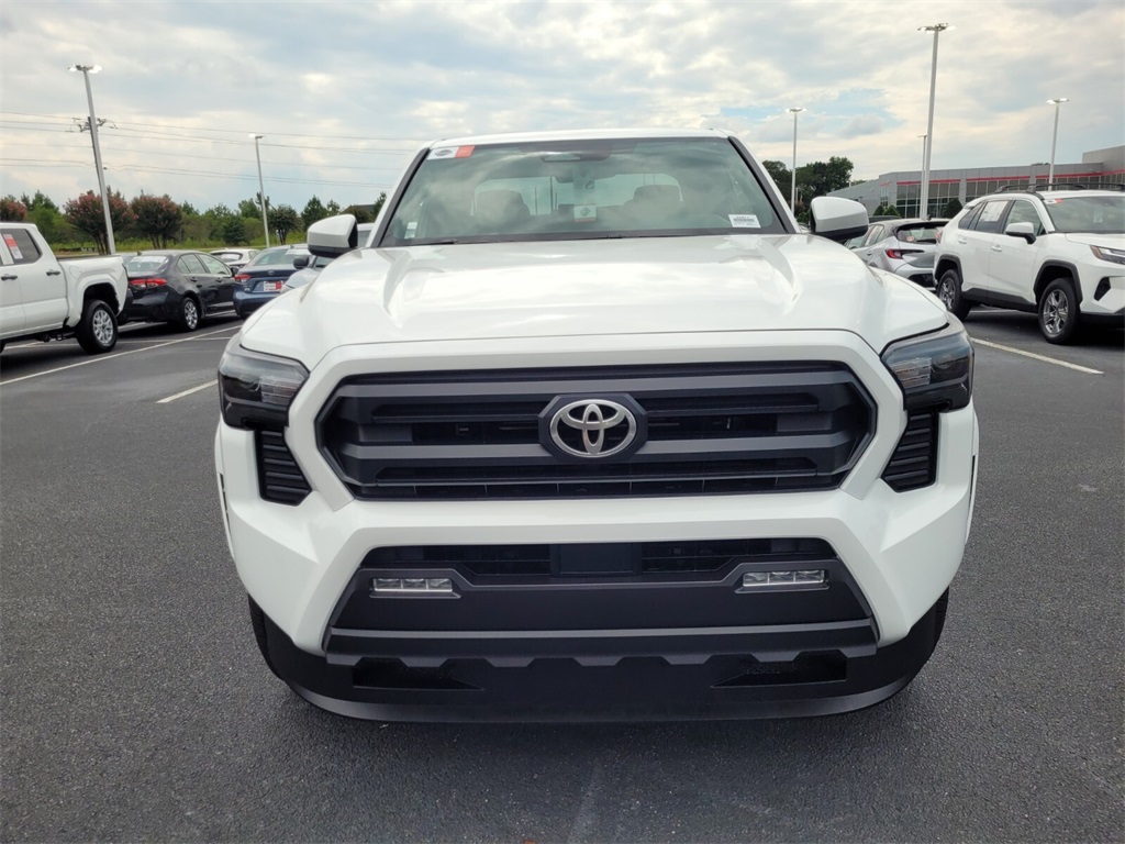 2025 Toyota Tacoma SR5 photo 2