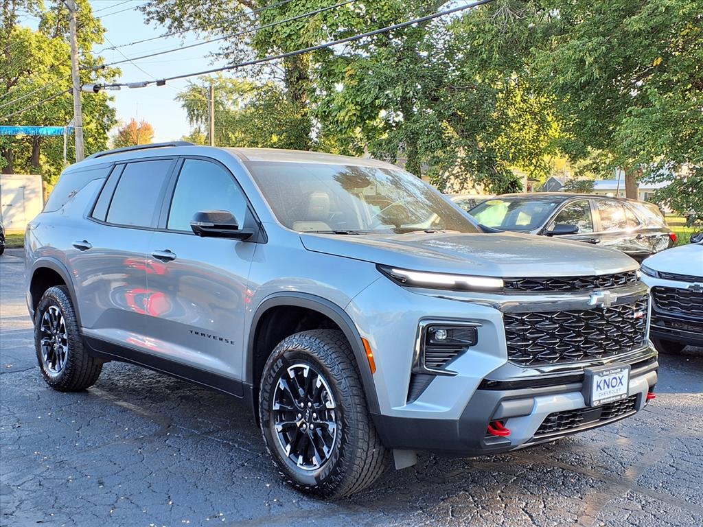 2026 Chevrolet Traverse Z71 photo 3