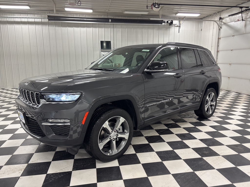 2025 Jeep Grand Cherokee Limited's photo