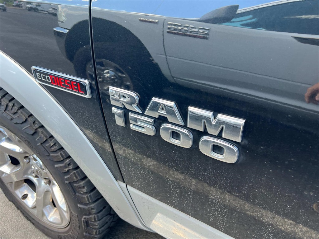 2016 Ram 1500 Laramie photo 15