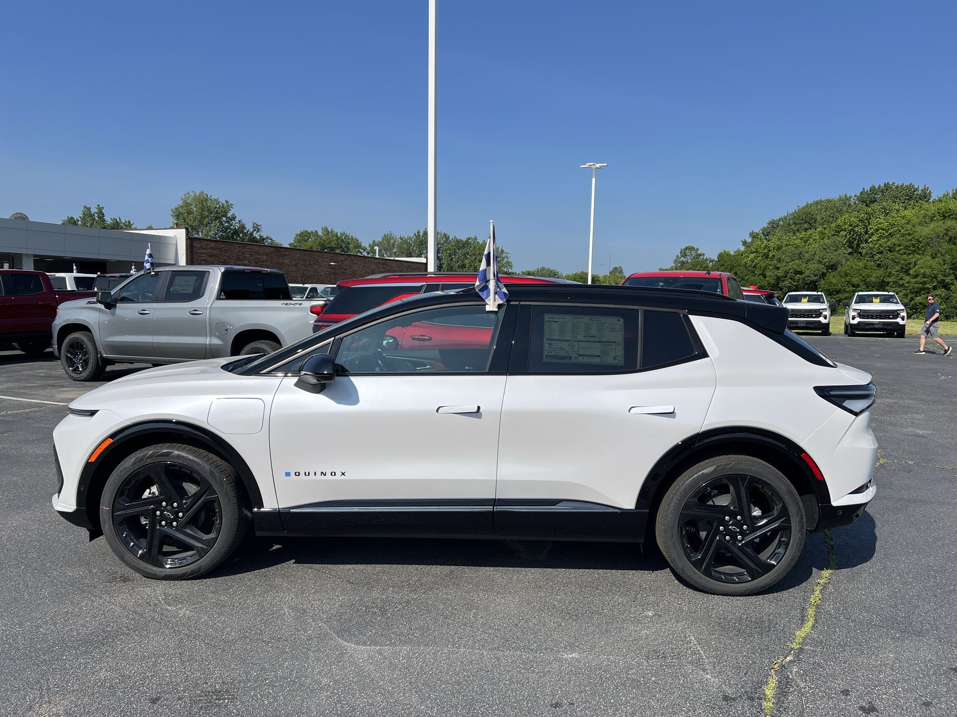 2025 Chevrolet Equinox EV 3RS photo 2