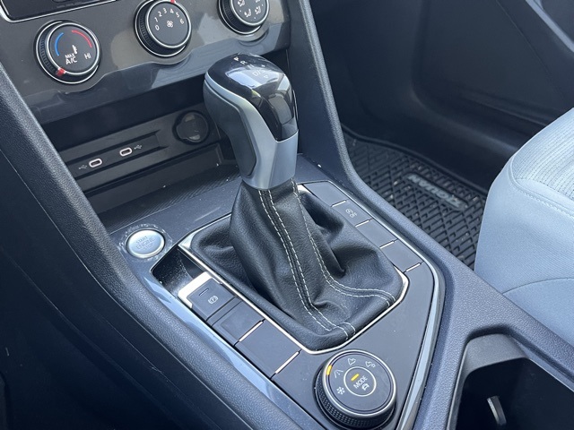 2022 Volkswagen Tiguan S photo 36