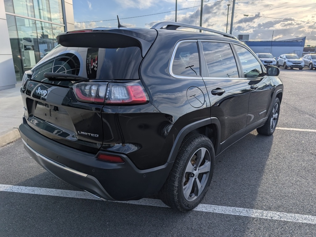 2019 Jeep Cherokee Limited photo 2