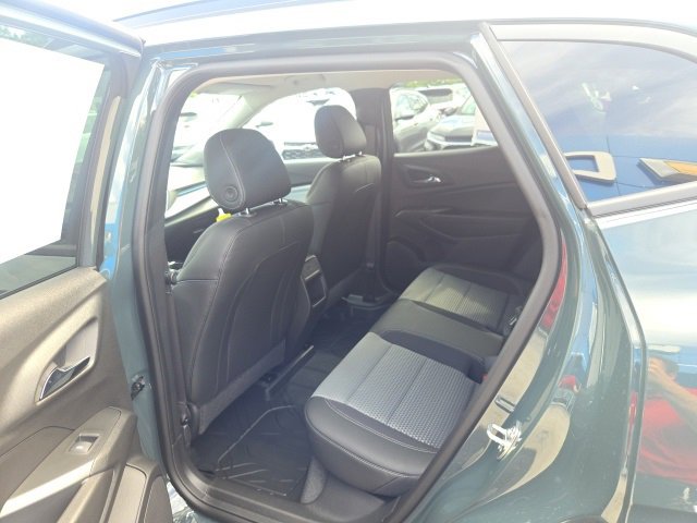 2025 Chevrolet Trax LT photo 26