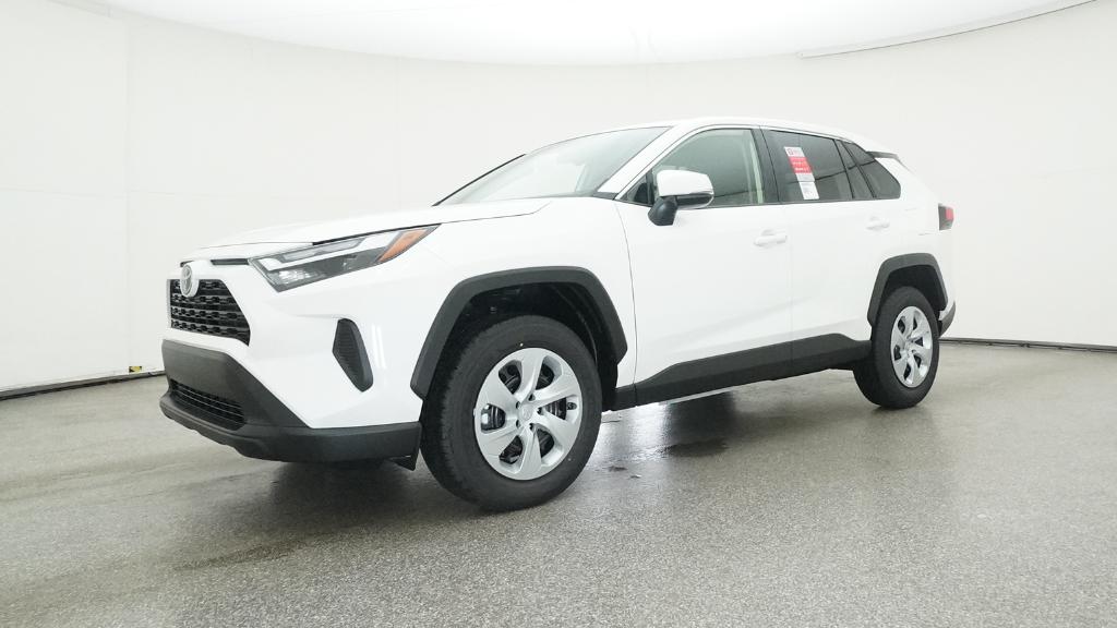 2025 Toyota RAV4 LE photo 4