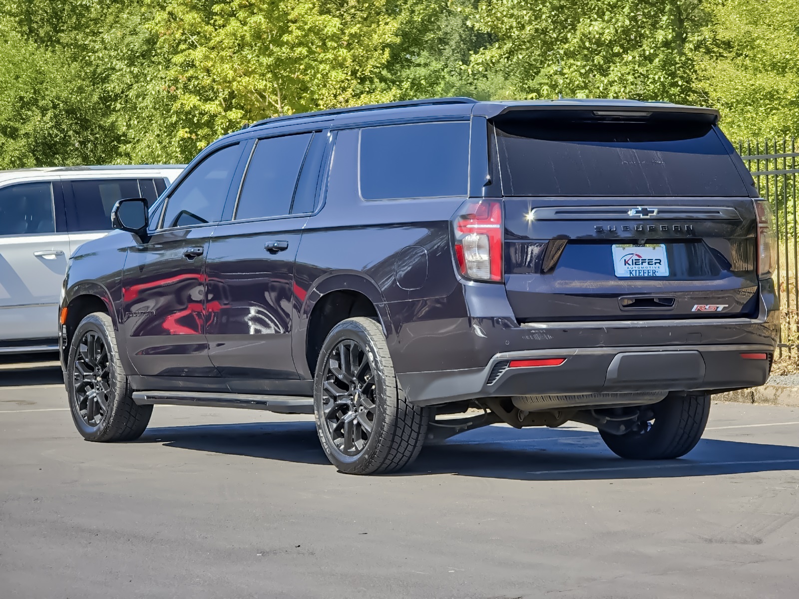 2022 Chevrolet Suburban RST photo 5
