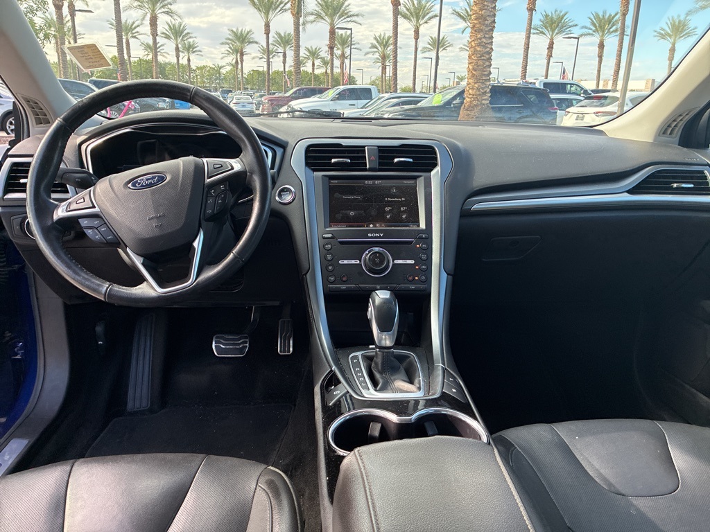 2016 Ford Fusion Energi Titanium photo 5