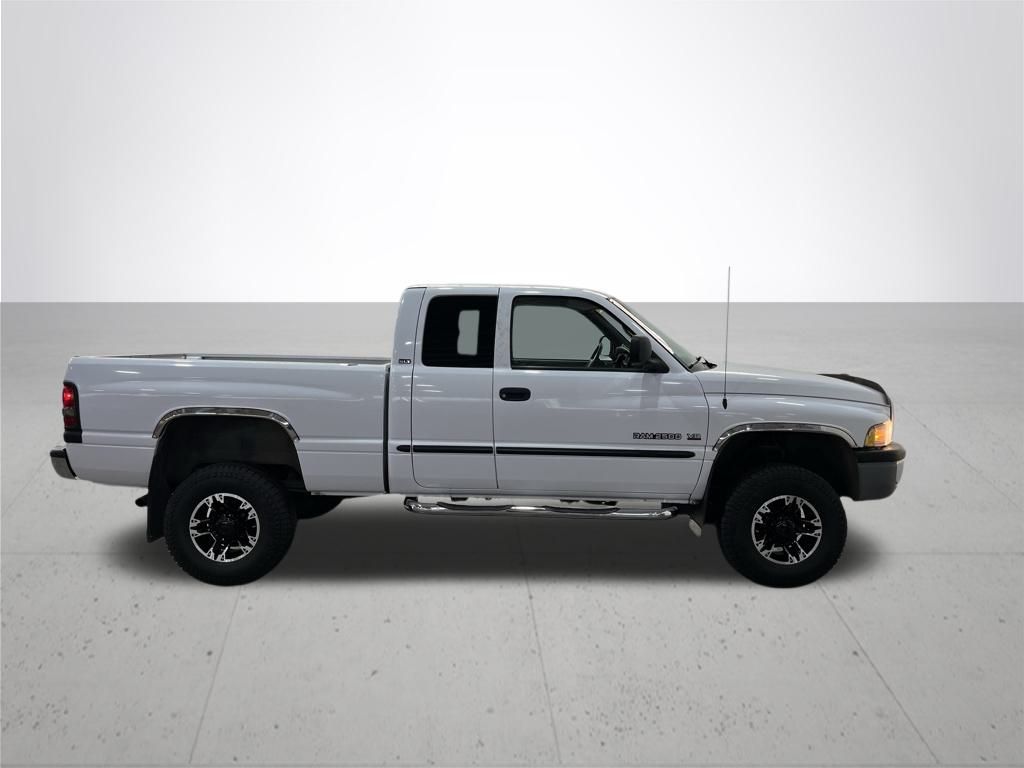 2000 Dodge Ram SLT photo 8
