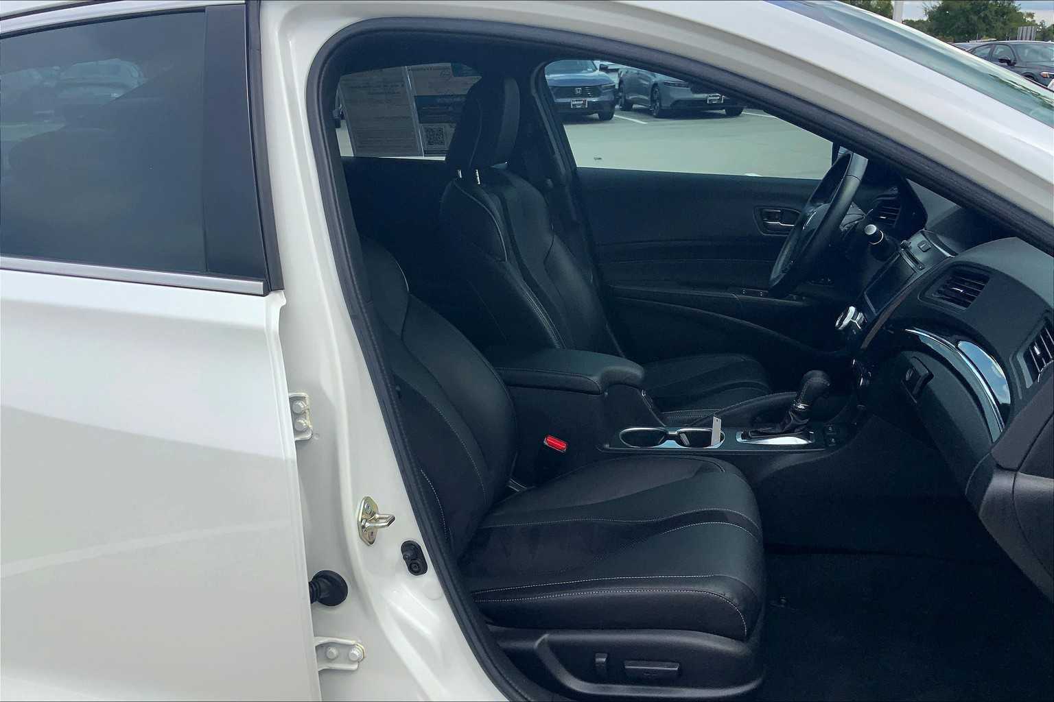 2019 Acura ILX Technology A-Spec photo 8