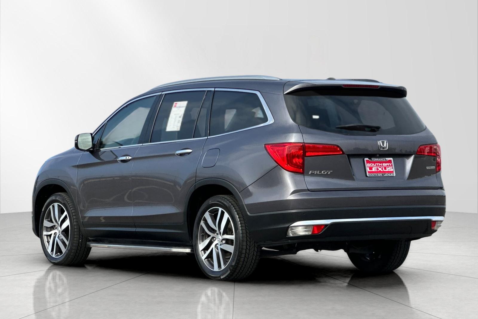 2018 Honda Pilot Touring photo 3