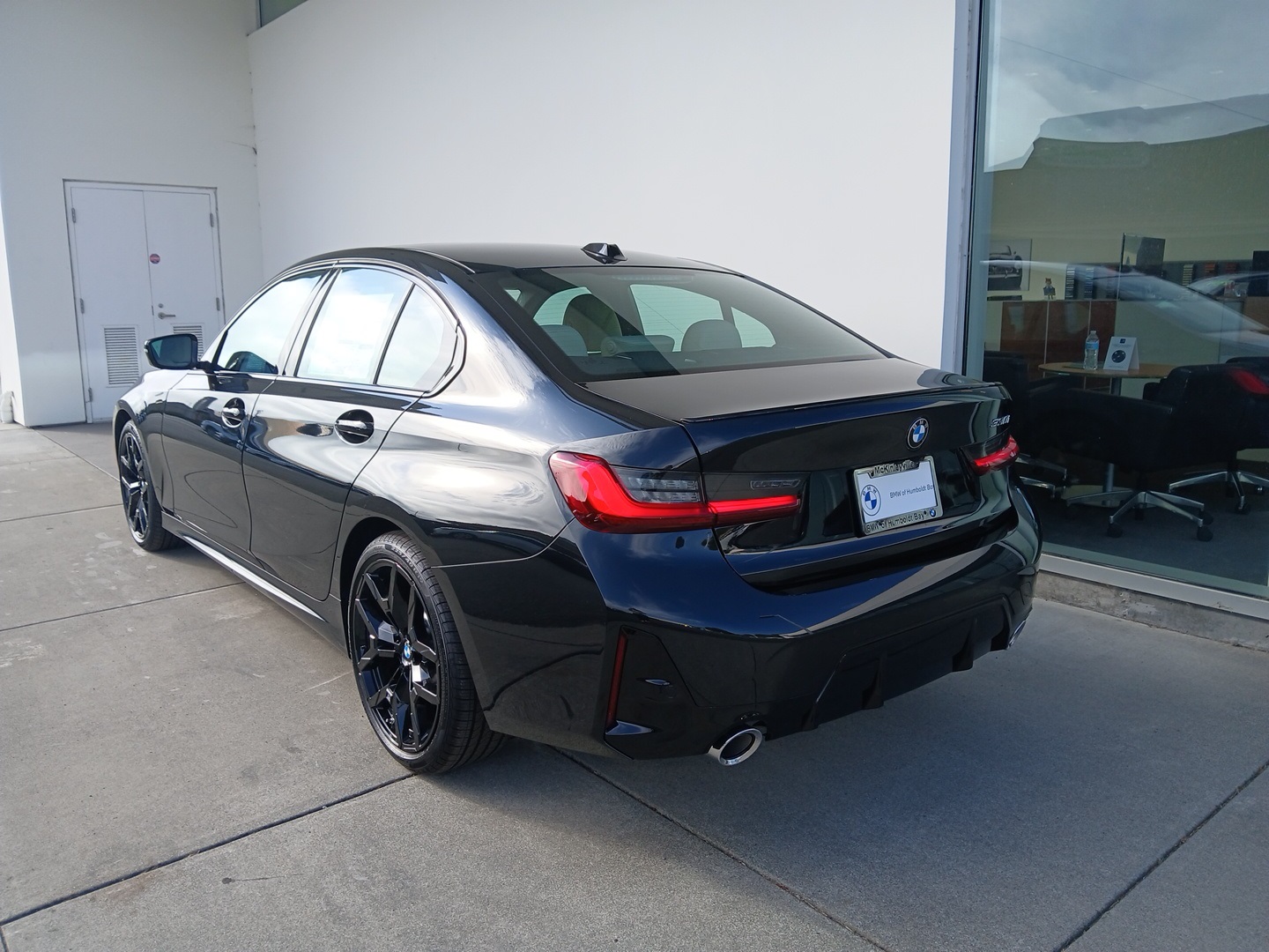 2025 Bmw 330i photo 9