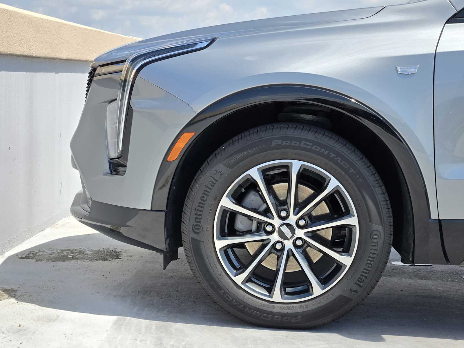 2025 Cadillac XT4 Sport photo 6