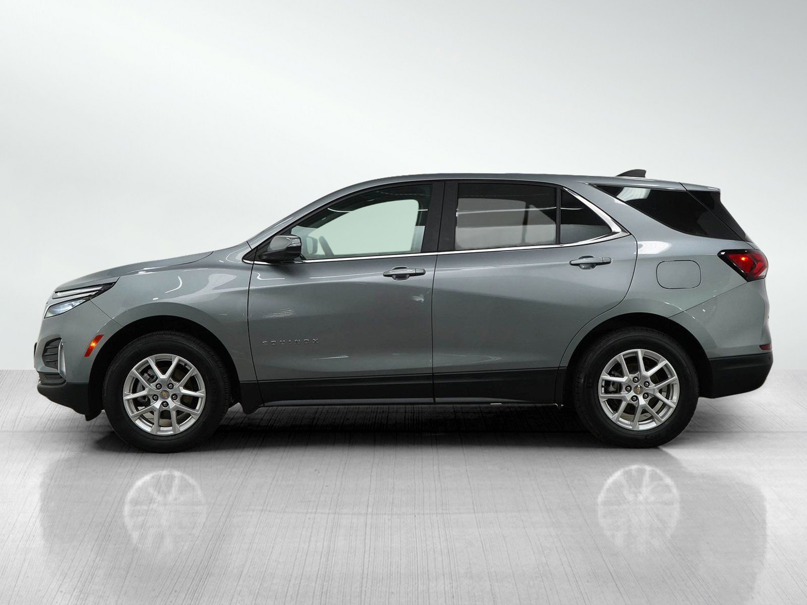 Used 2024 Chevrolet Equinox LT with VIN 3GNAXUEG7RS195797 for sale in White Bear Lake, Minnesota