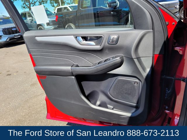 2025 Ford Escape Plug-In Hybrid photo 11