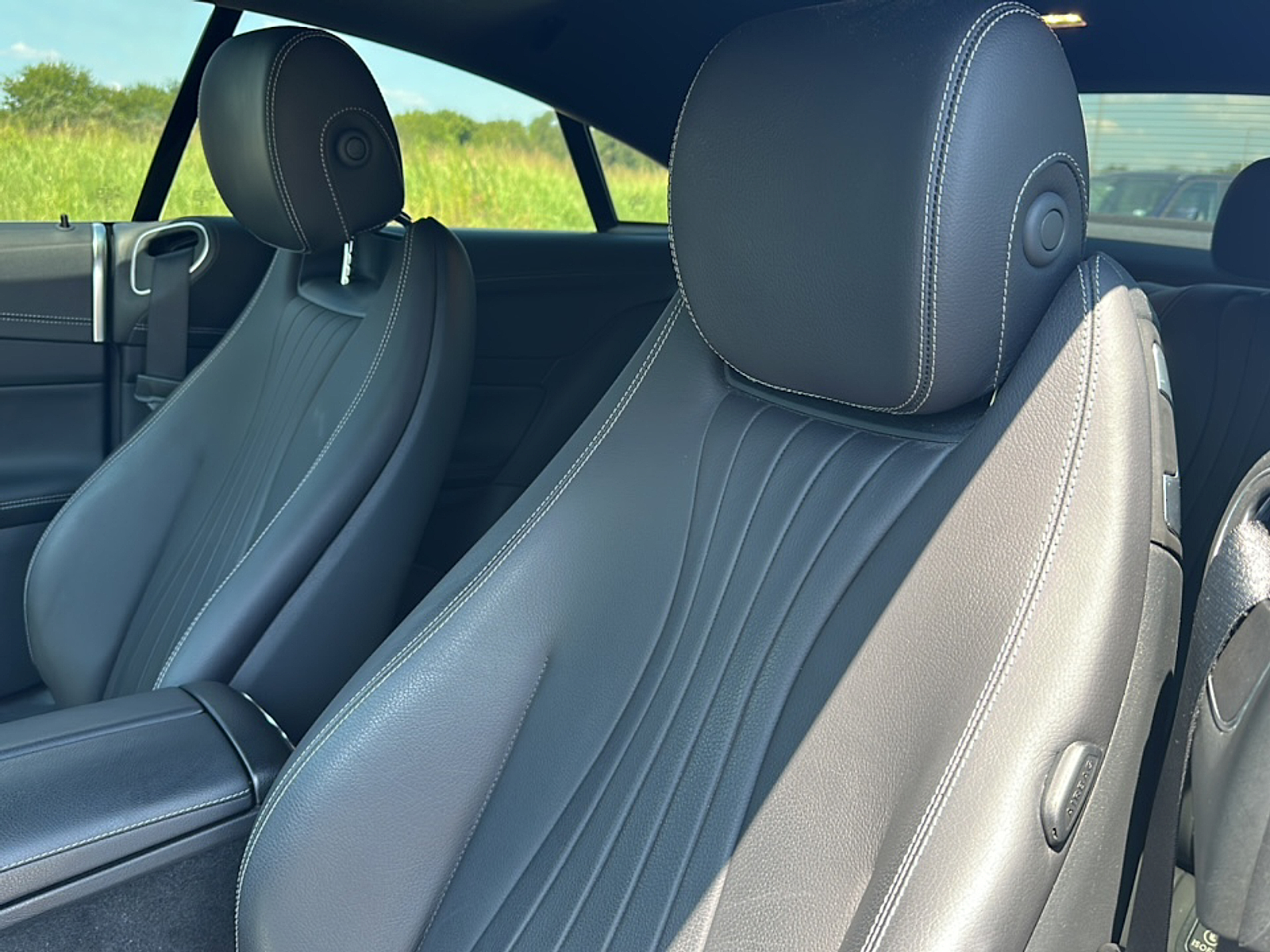 2023 Mercedes Benz E 450 photo 2