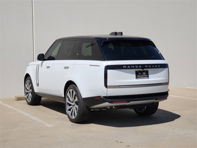 2025 Land Rover Range Rover SE photo 5