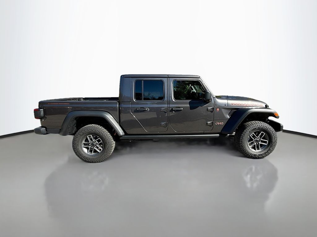 2026 Jeep Gladiator Mojave photo 3