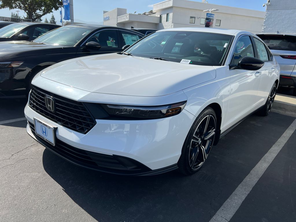2025 Honda Accord Hybrid Sport's photo