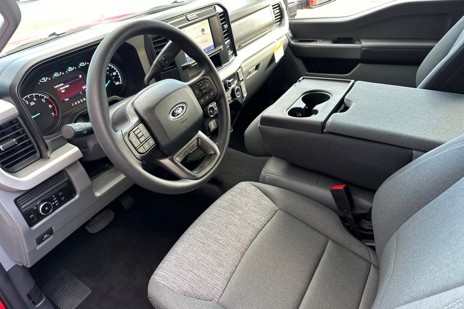 2025 Ford F-250 XLT photo 9