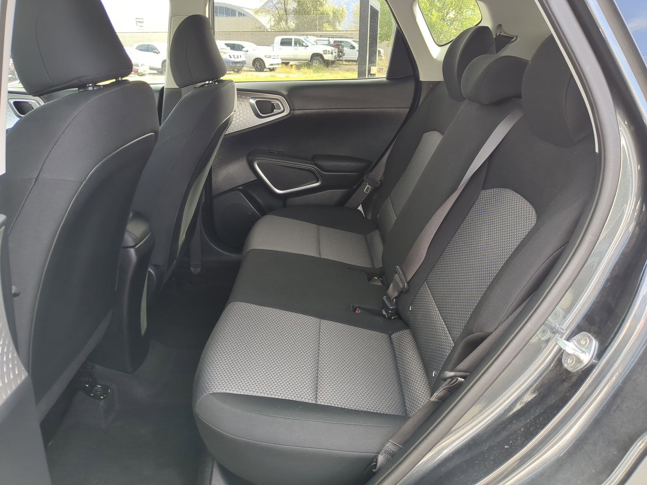 2023 Kia Soul LX photo 18