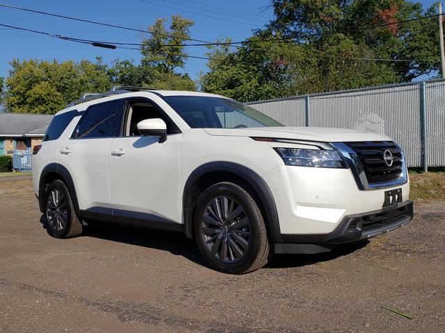 2023 Nissan Pathfinder SL photo 7