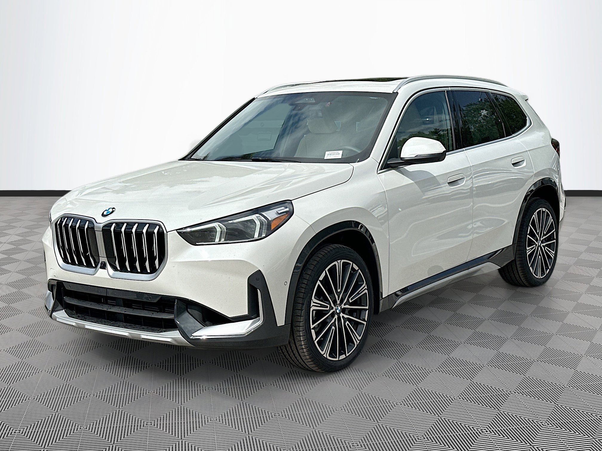 2025 Bmw X1 XDrive28i photo 3