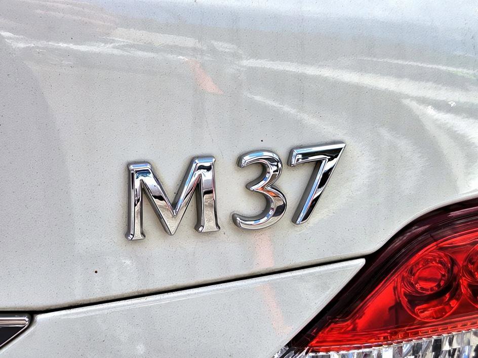 2013 Infiniti M37 Base photo 11