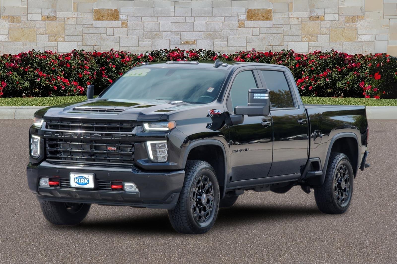 2023 Chevrolet Silverado LT photo 7