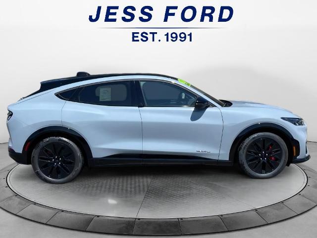 2025 Ford Mustang Mach-E Premium photo 6