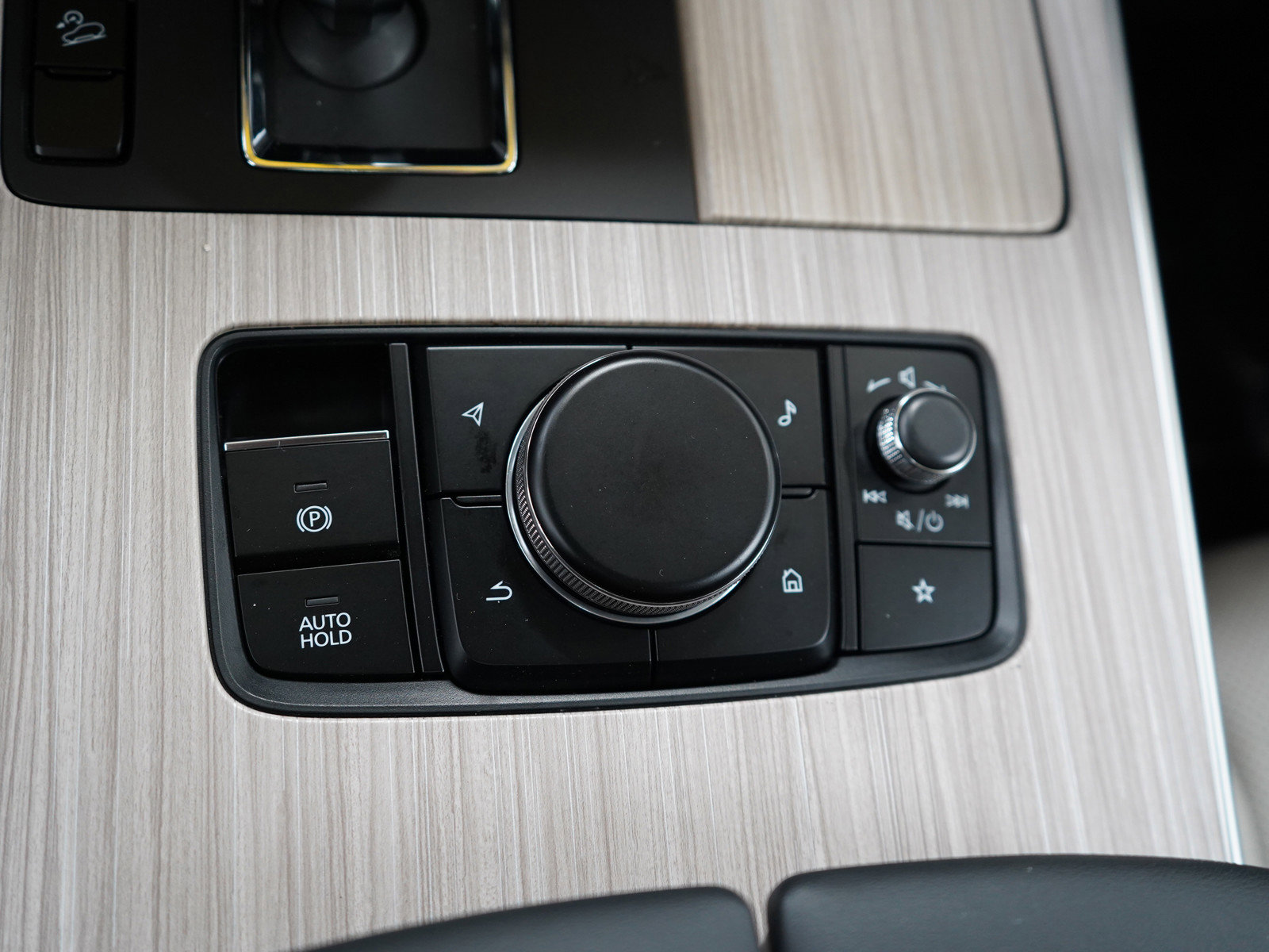 2024 Mazda CX-90 Premium photo 26