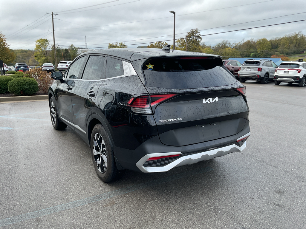 2024 Kia Sportage EX photo 3