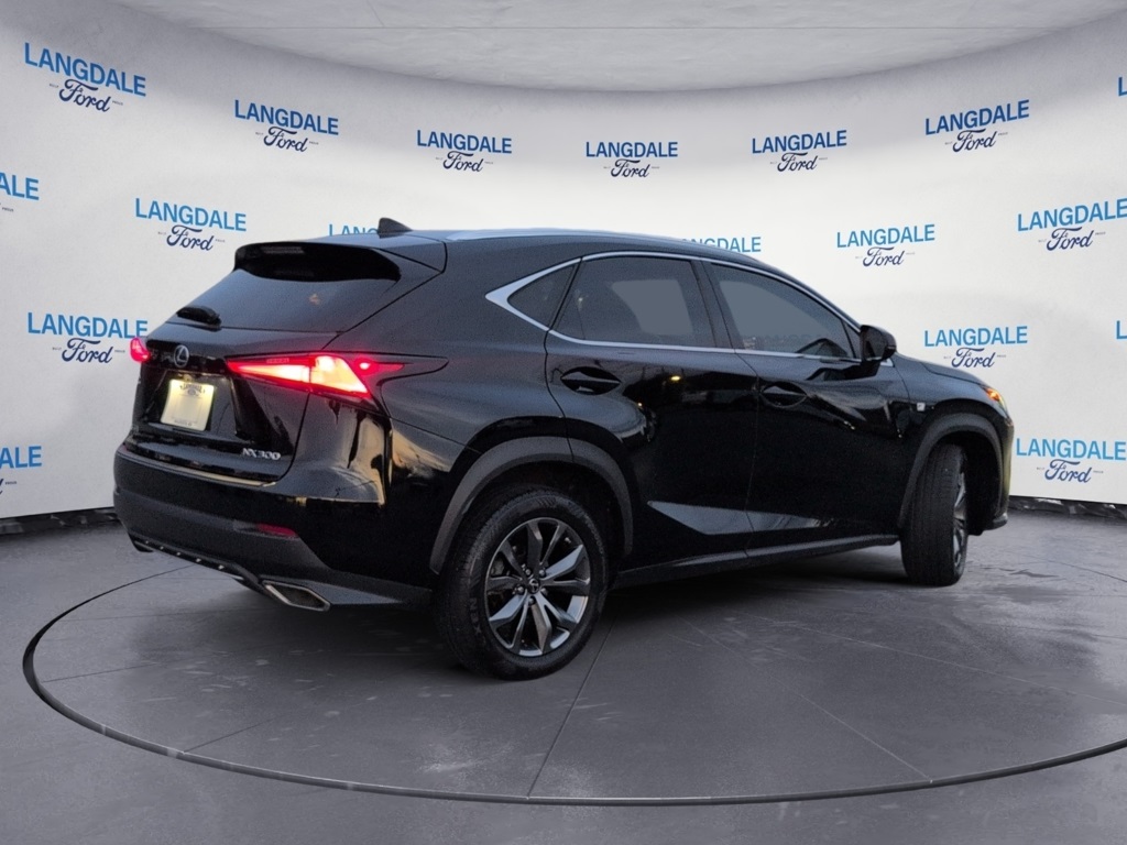 2021 Lexus NX 300 F SPORT photo 4