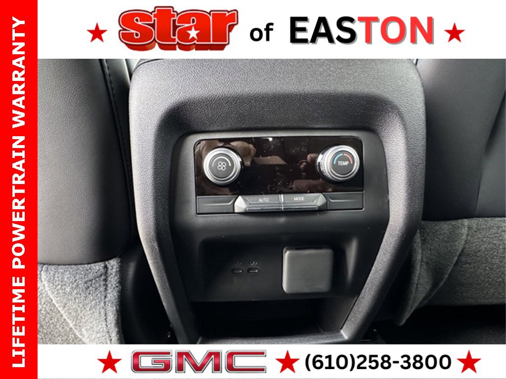2026 Gmc Acadia AT4 photo 14