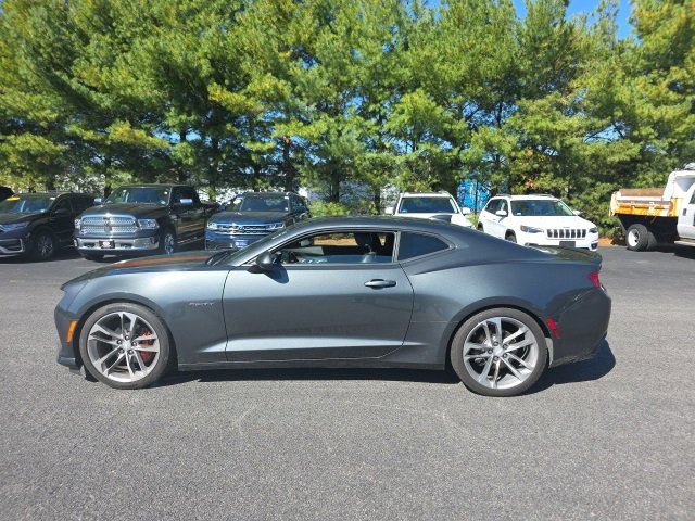 2017 Chevrolet Camaro 2LT photo 3