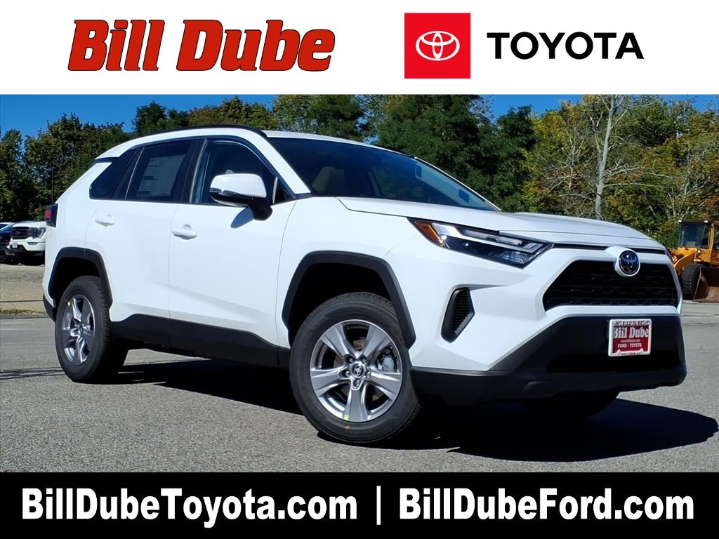 2025 Toyota RAV4 XLE's photo