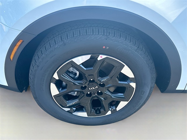 2025 Kia Sorento S photo 28