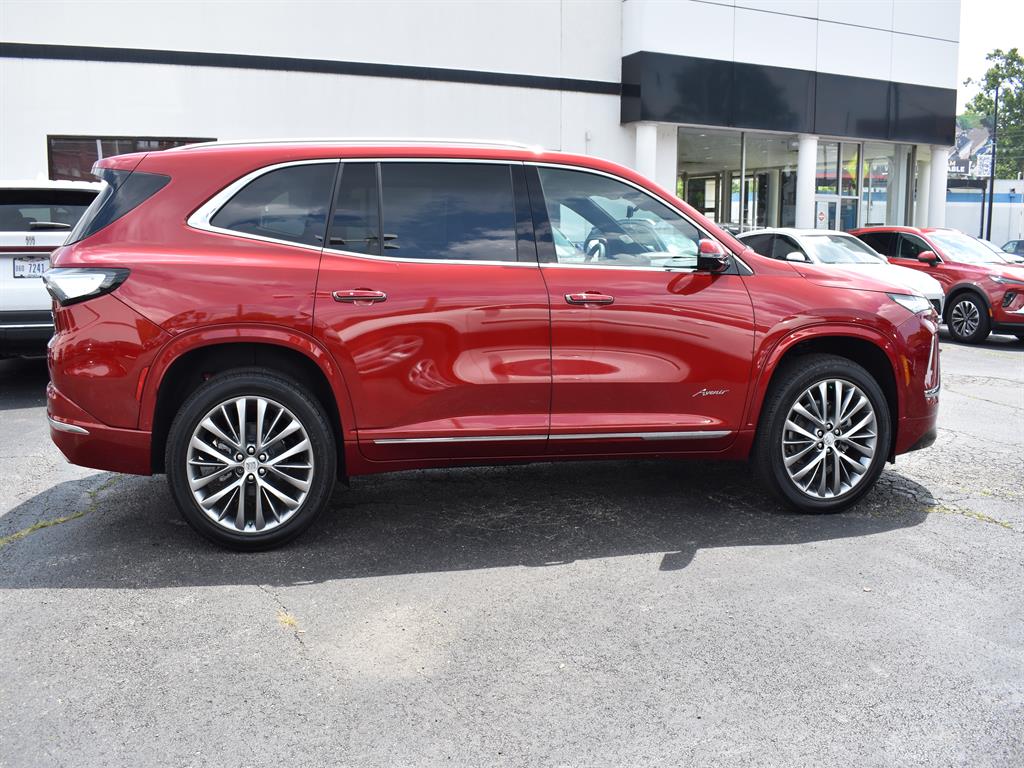 2026 Buick Enclave Avenir photo 3
