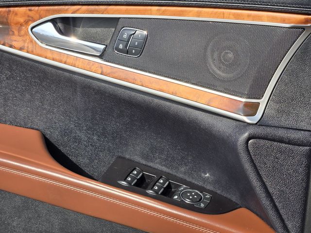 2016 Lincoln MKX Reserve photo 25