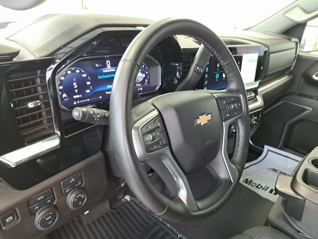 2025 Chevrolet Silverado 1500 LT photo 8