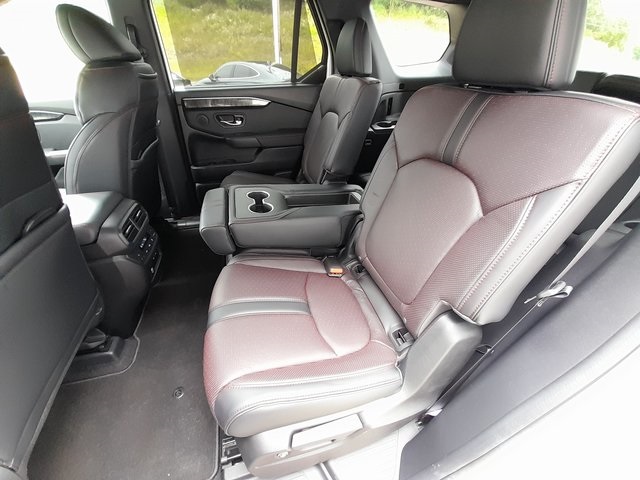 2025 Honda Pilot Black Edition photo 45