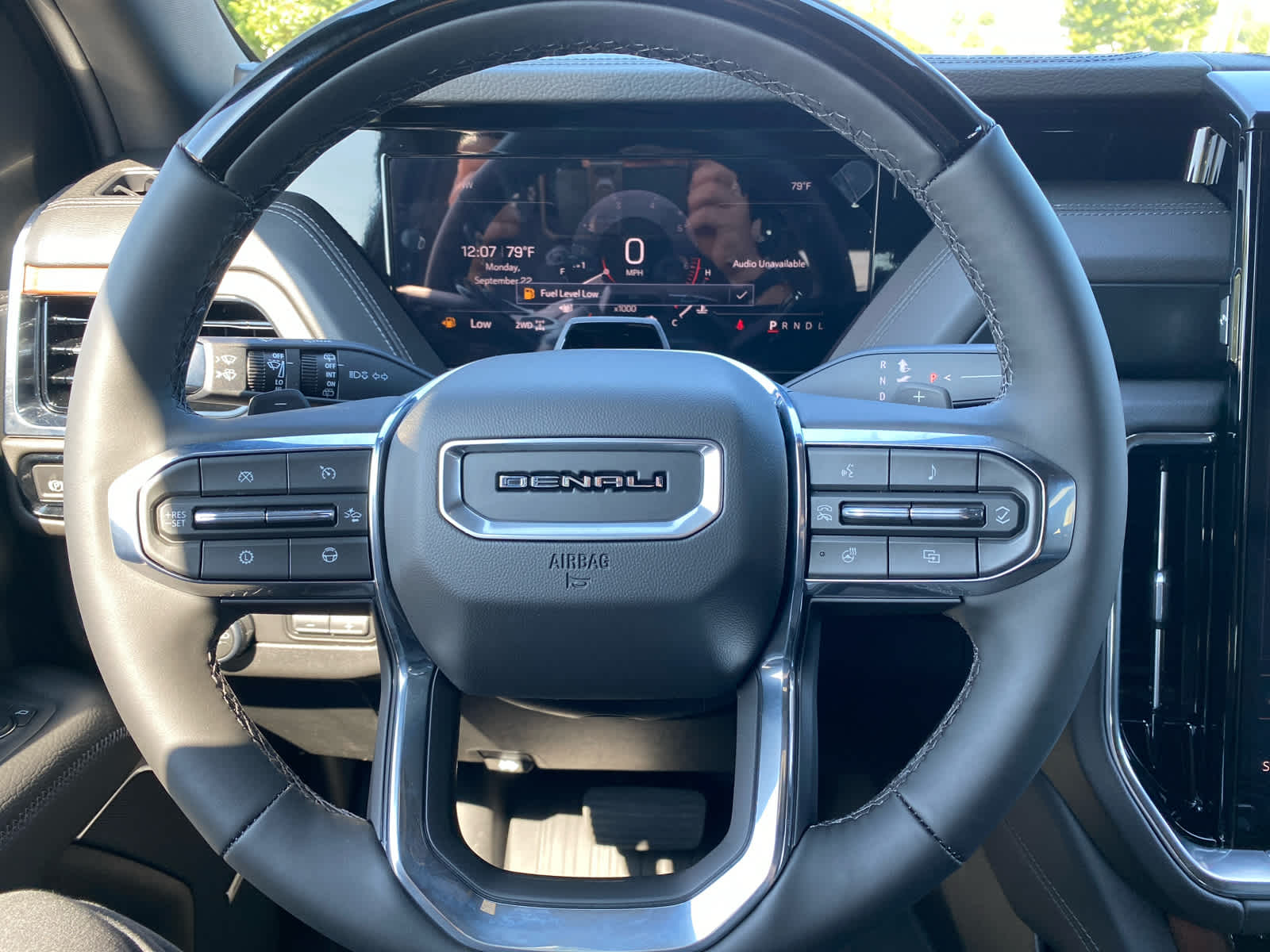 2025 Gmc Yukon Denali photo 15