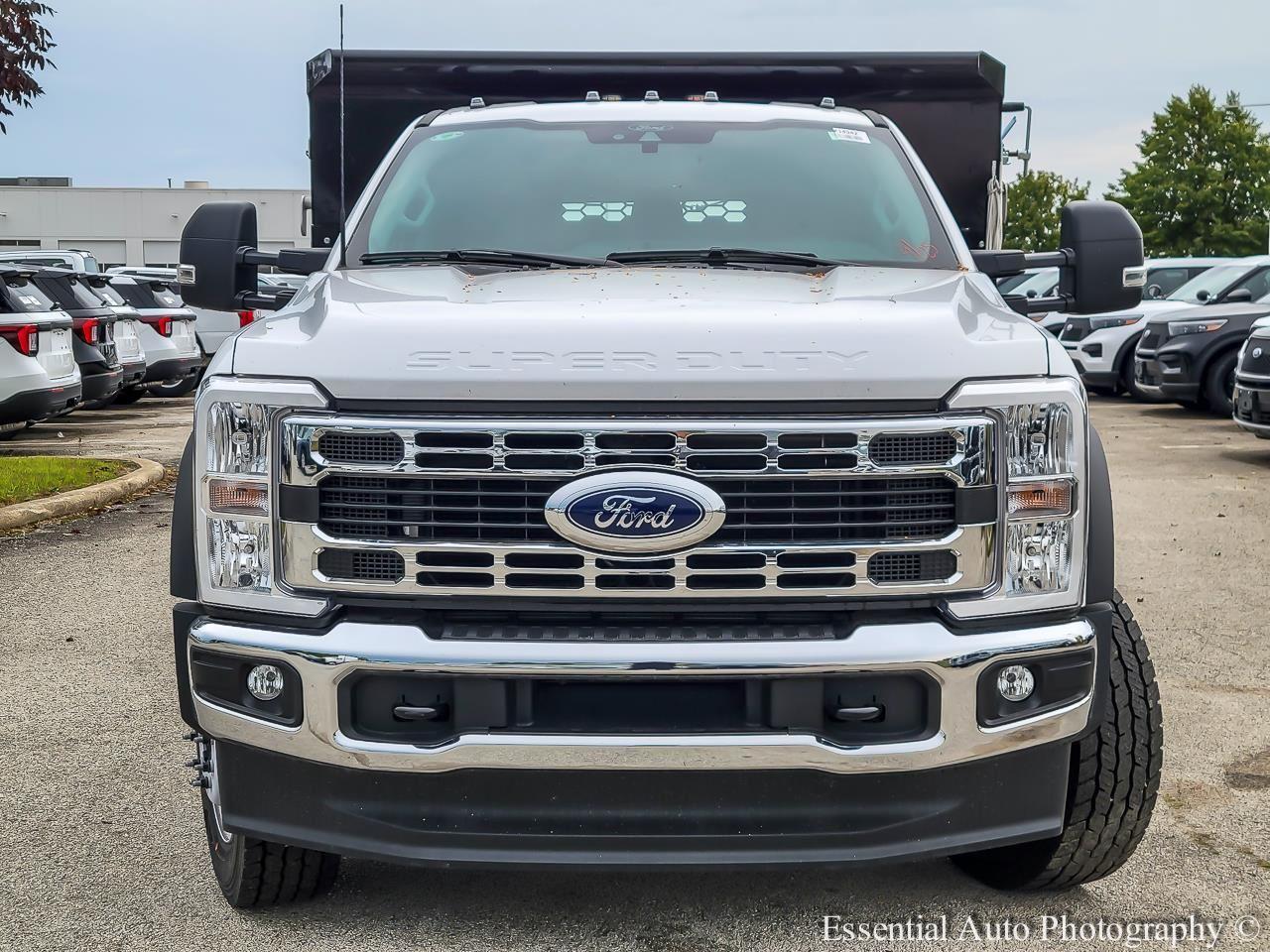 2024 Ford F-600 photo 4