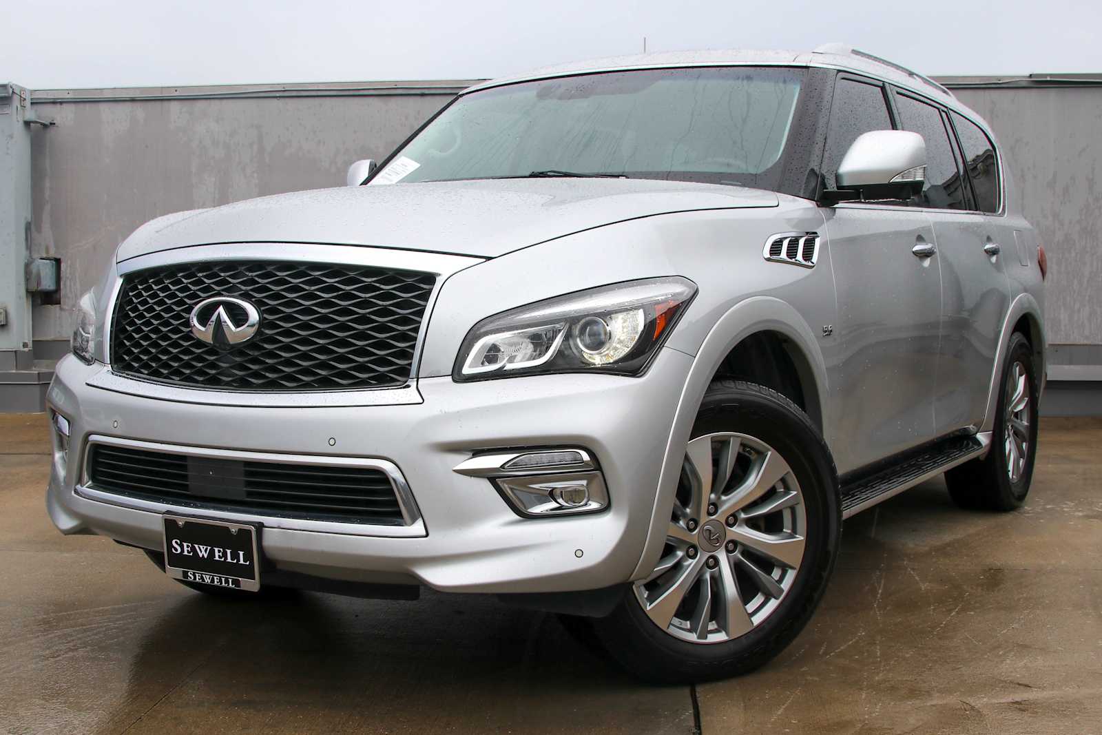2017 INFINITI QX80 