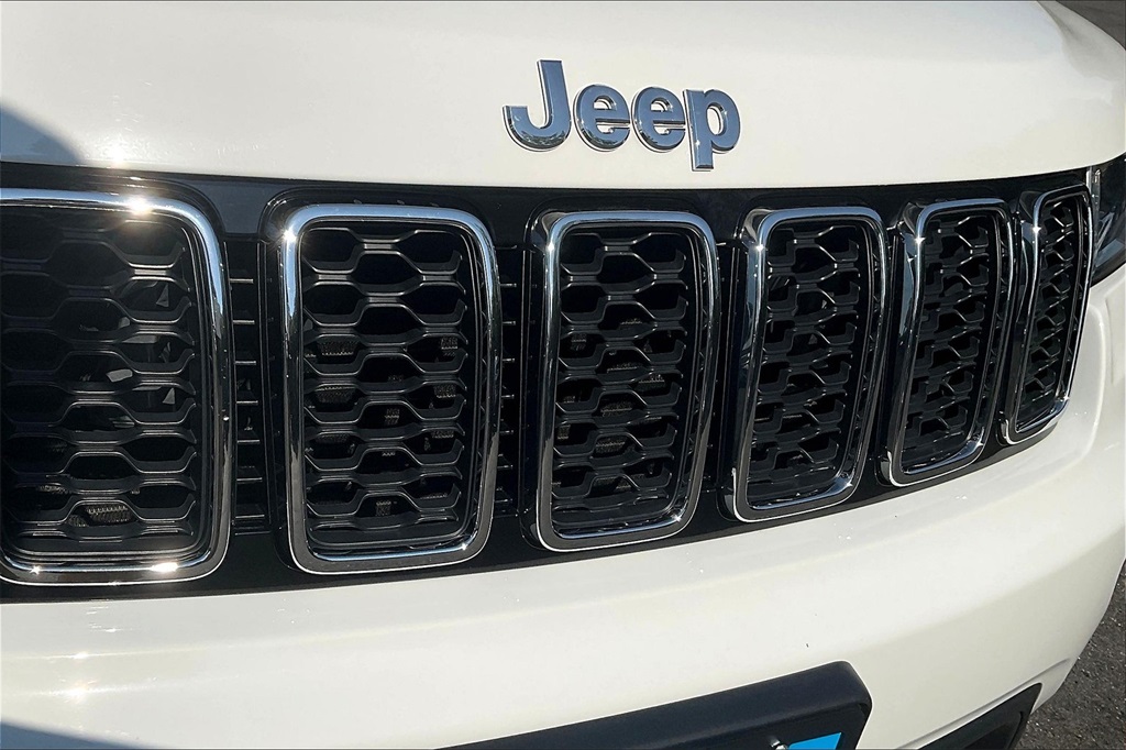 2021 Jeep Grand Cherokee Laredo E photo 27