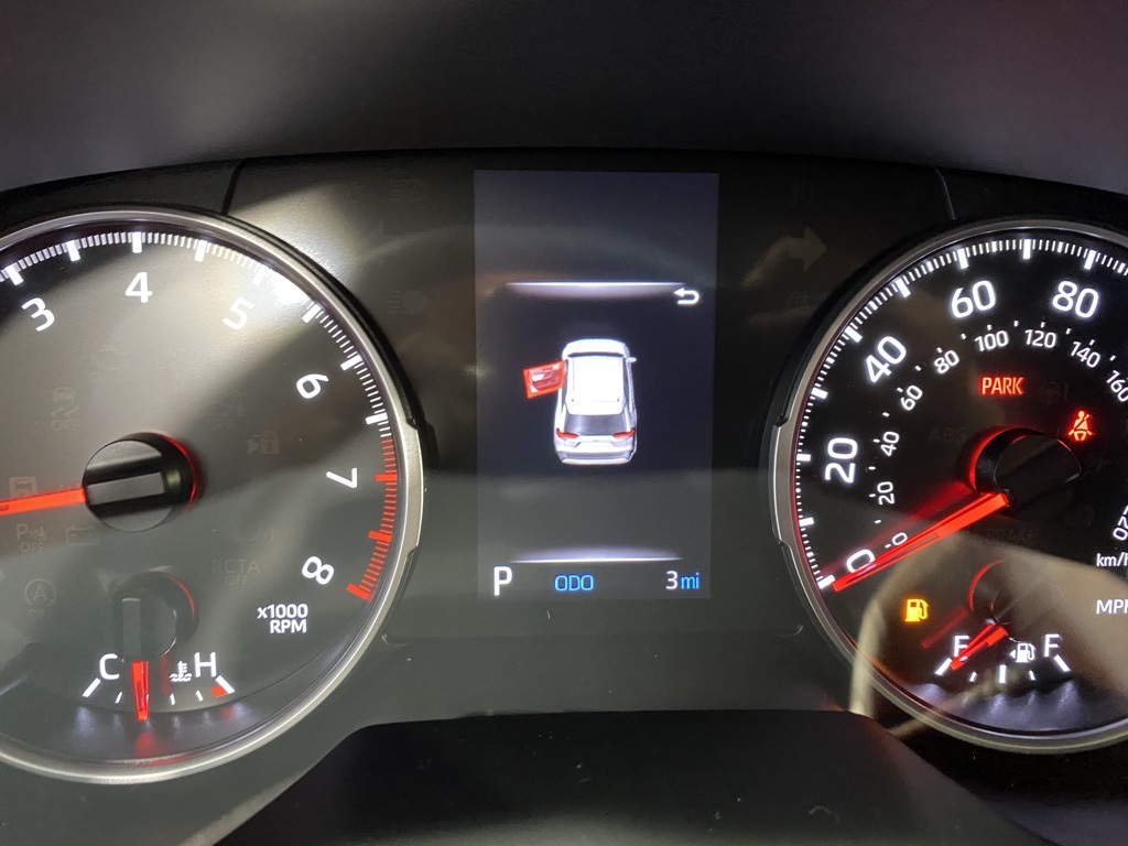 2025 Toyota RAV4 LE photo 34