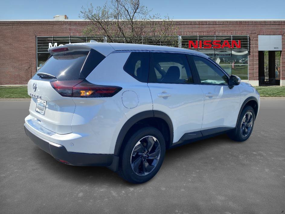 2026 Nissan Rogue SV photo 3